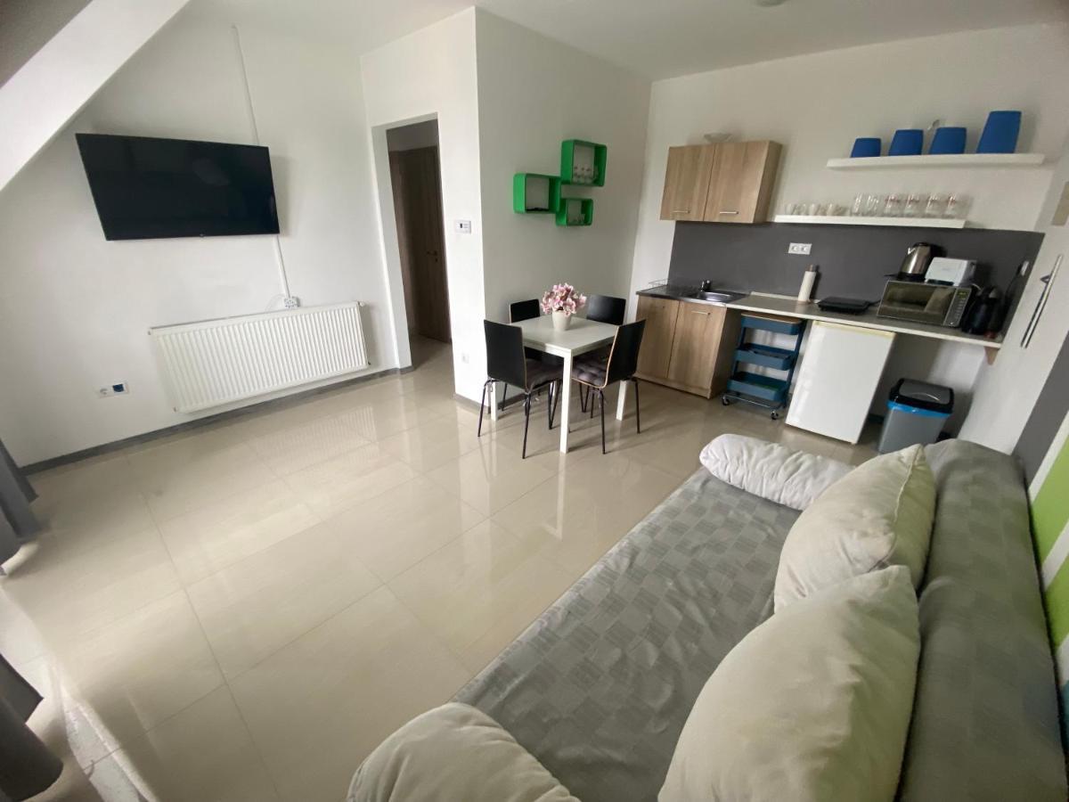 HajdúszoboszlóLexi Family Apartman公寓 外观 照片