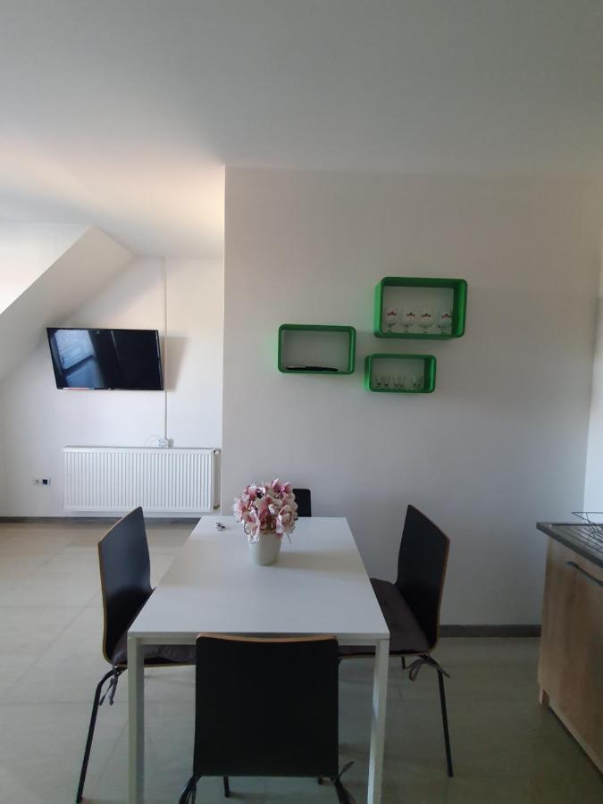 HajdúszoboszlóLexi Family Apartman公寓 外观 照片