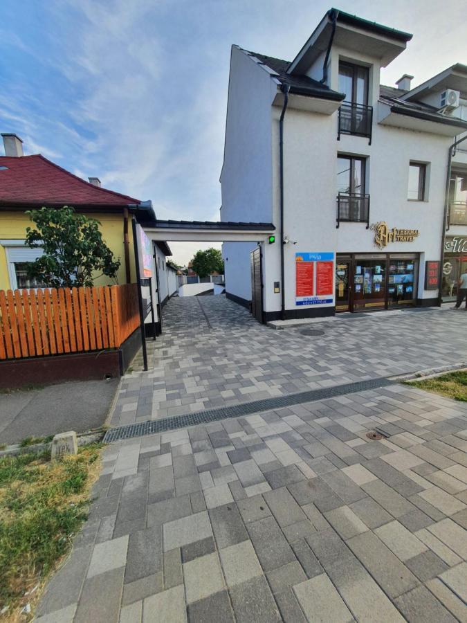 HajdúszoboszlóLexi Family Apartman公寓 外观 照片